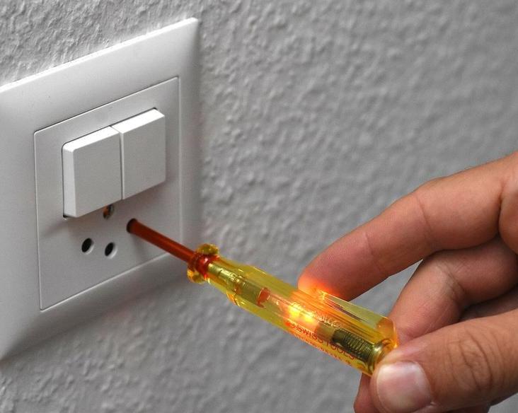 Индикаторная отвертка: какие существуют, как выбрать и как пользоваться