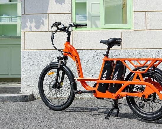 337 километров на двух аккумуляторах: представлен карго электробайк Addmotor Graoopro